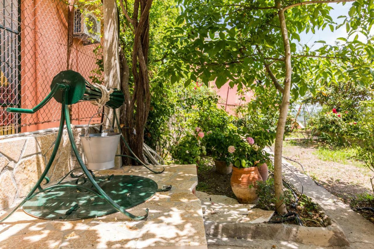 Milena'S Country House Pelekas Exterior foto